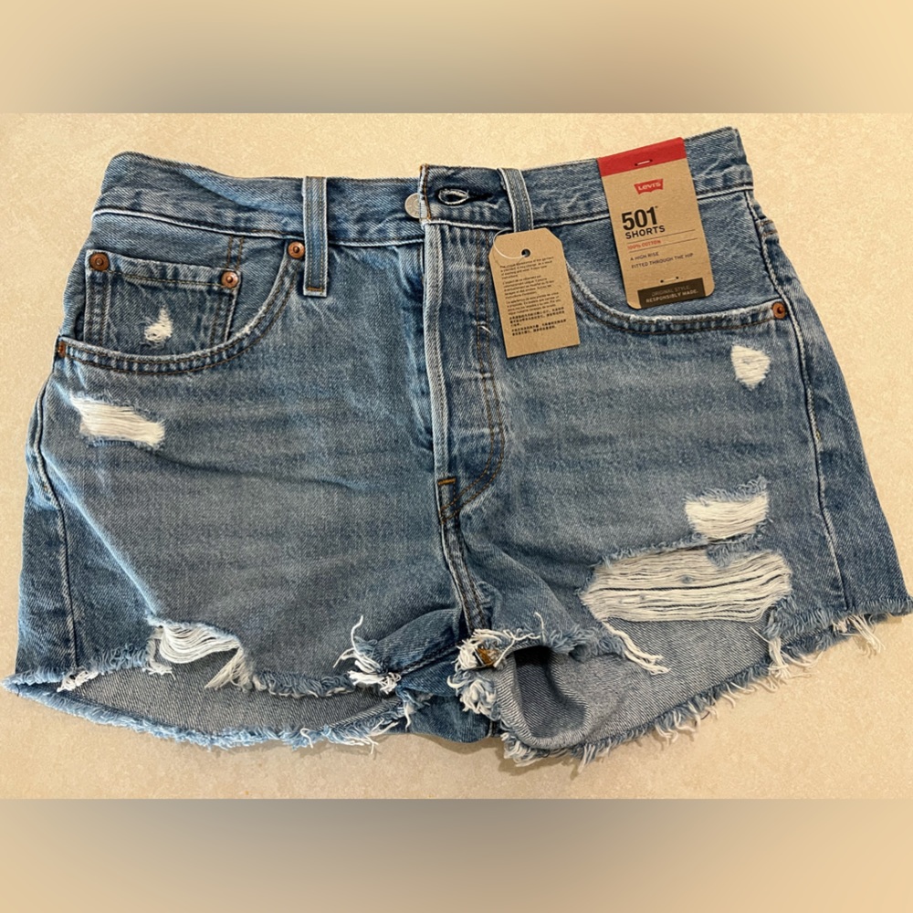 Brand New Never Worn! Levi’s 501 Jean Shorts